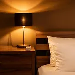 Romance Golden Line For Rent Apartmán *