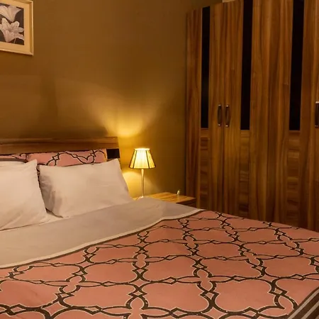 Romance Golden Line For Rent גולדן סנדס